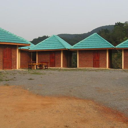Chomdoy Bungalow & Restaurant Luang Namtha Exterior foto